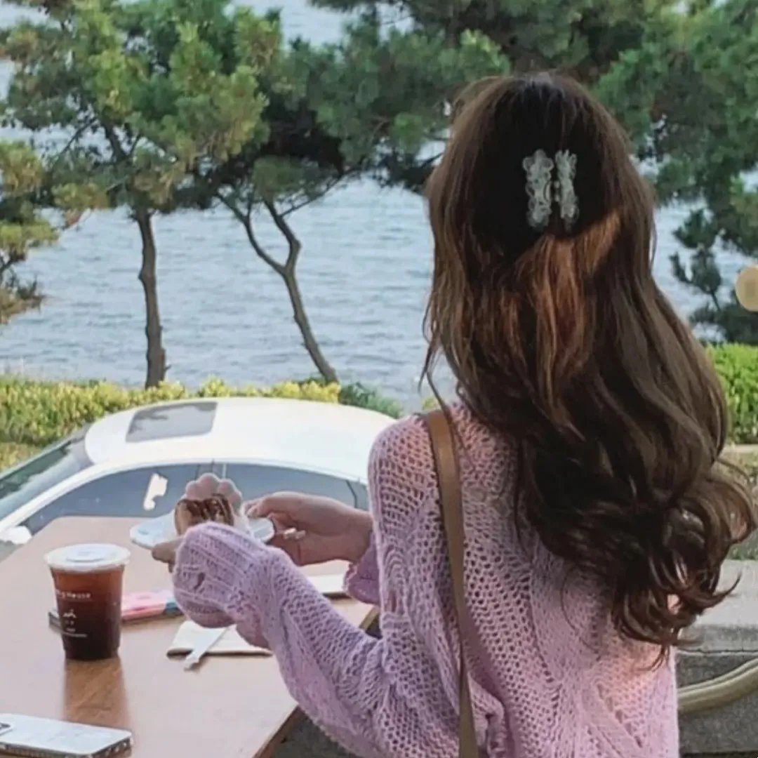 青铜匕首
